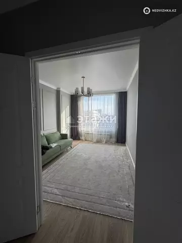 2-комнатная квартира, этаж 9 из 12, 60 м²
