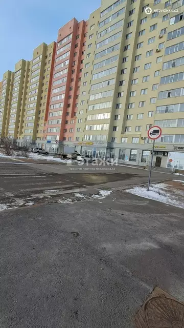 2-комнатная квартира, этаж 2 из 14, 51 м²