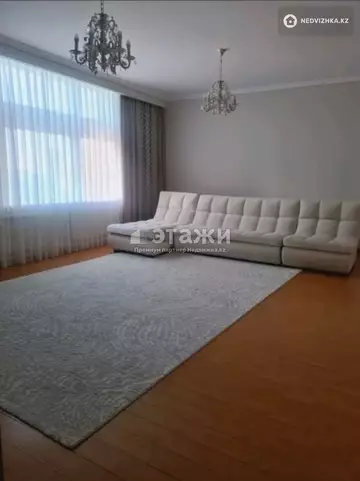 3-комнатная квартира, этаж 10 из 26, 138 м²