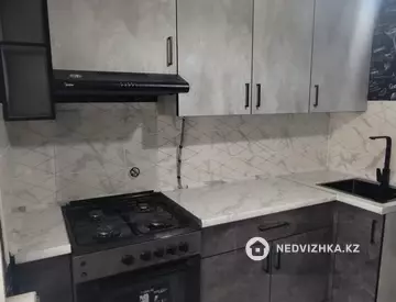 1-комнатная квартира, этаж 9 из 9, 33 м²