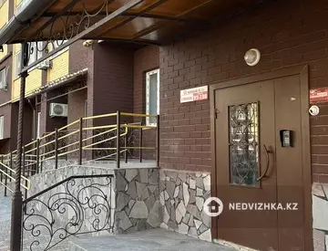 3-комнатная квартира, этаж 4 из 9, 115 м²