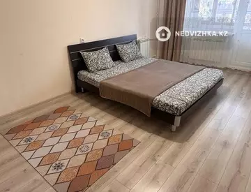 2-комнатная квартира, этаж 7 из 9, 52 м², посуточно