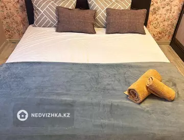 2-комнатная квартира, этаж 2 из 9, 52 м², посуточно