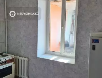 1-комнатная квартира, этаж 11 из 12, 40 м²