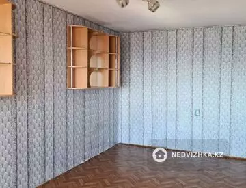 1-комнатная квартира, этаж 11 из 12, 40 м²
