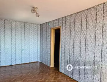 1-комнатная квартира, этаж 11 из 12, 40 м²