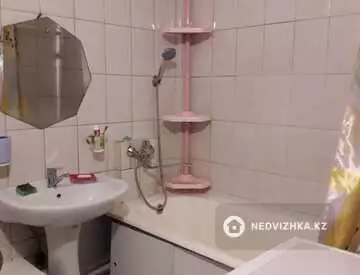 1-комнатная квартира, этаж 1 из 5, 40 м², на длительный срок