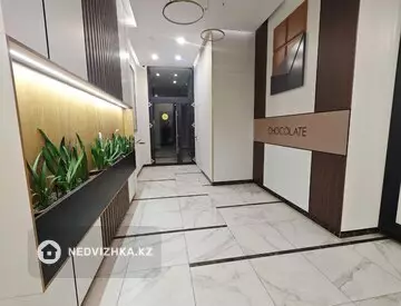 2-комнатная квартира, этаж 3 из 17, 76 м²