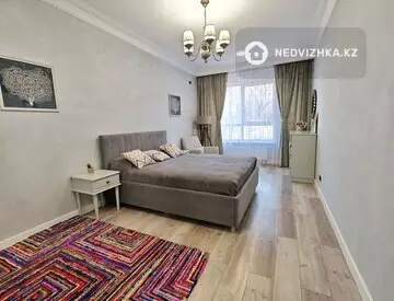 2-комнатная квартира, этаж 3 из 17, 76 м²