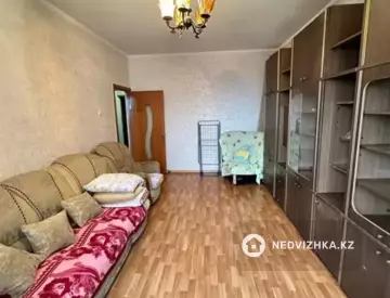 4-комнатная квартира, этаж 9 из 9, 100 м²