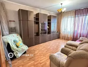 4-комнатная квартира, этаж 9 из 9, 100 м²