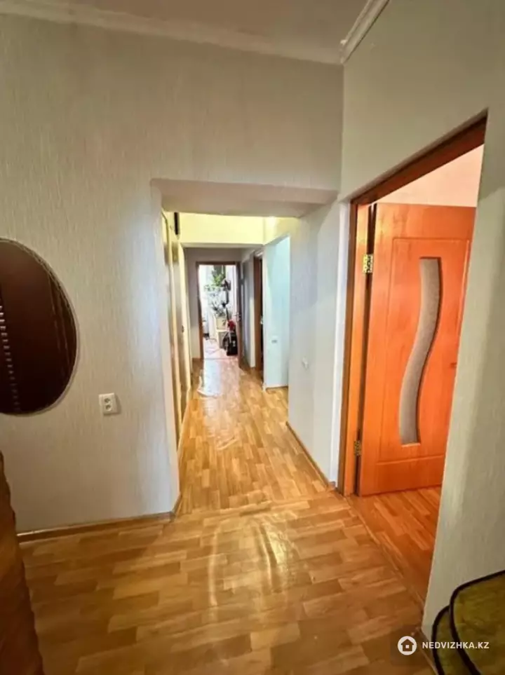 100 м², 4-комнатная квартира, этаж 9 из 9, 100 м², изображение - 1