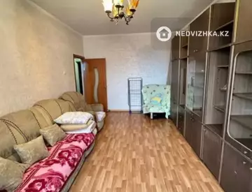 4-комнатная квартира, этаж 9 из 9, 100 м²