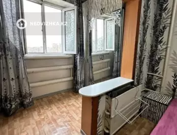 4-комнатная квартира, этаж 9 из 9, 100 м²