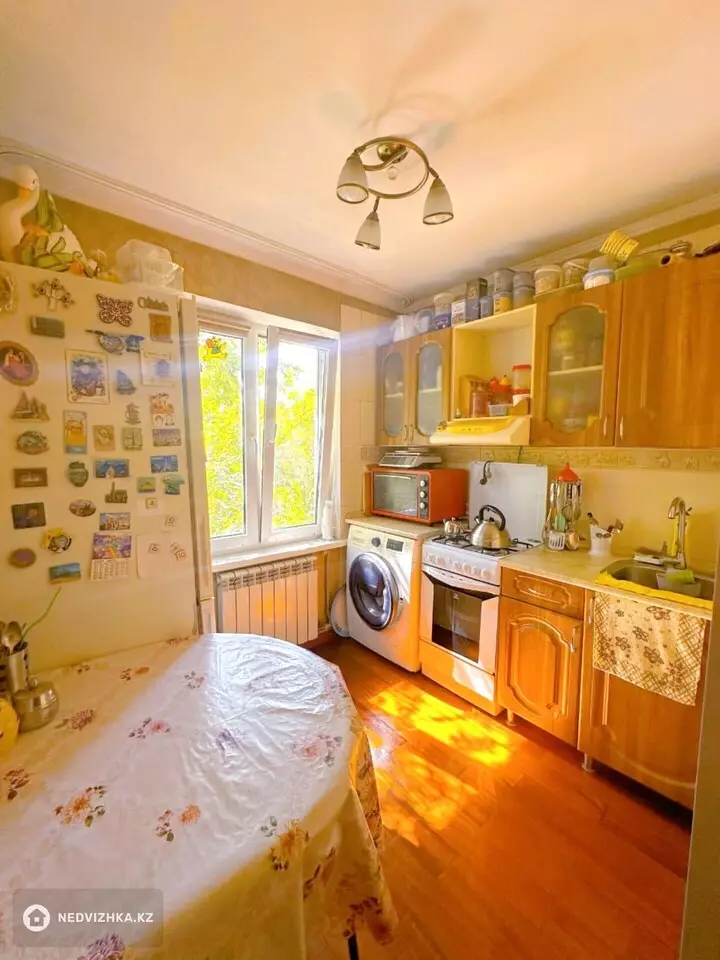 58 м², 3-комнатная квартира, этаж 4 из 4, 58 м², изображение - 1