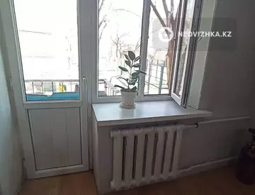 3-комнатная квартира, этаж 2 из 3, 60 м²
