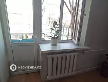 3-комнатная квартира, этаж 2 из 3, 60 м²