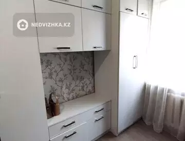 1-комнатная квартира, этаж 3 из 5, 14 м²