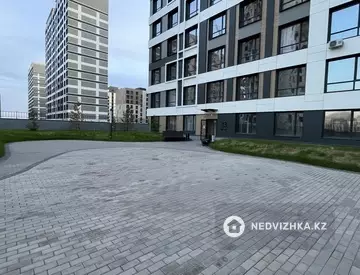 2-комнатная квартира, этаж 4 из 18, 62 м²