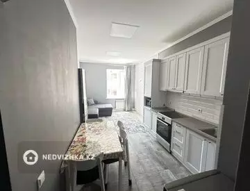 2-комнатная квартира, этаж 4 из 5, 66 м², на длительный срок