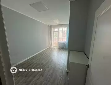 2-комнатная квартира, этаж 4 из 5, 66 м², на длительный срок