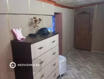5-комнатный дом, 6 соток, 64 м²