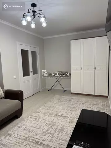 1-комнатная квартира, этаж 6 из 8, 40 м²