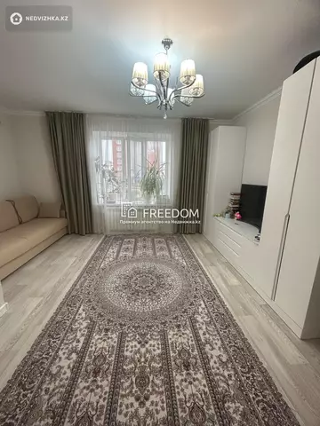 1-комнатная квартира, этаж 3 из 8, 41 м²