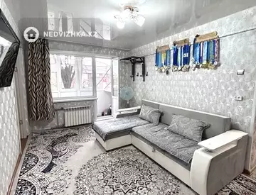 4-комнатная квартира, этаж 2 из 5, 59 м²