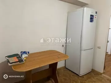 3-комнатная квартира, этаж 8 из 9, 63 м²