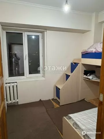 3-комнатная квартира, этаж 8 из 9, 63 м²