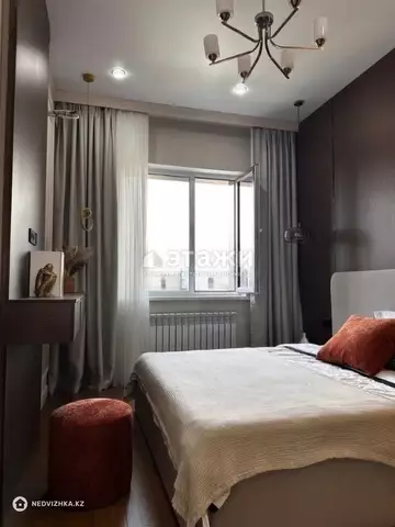 3-комнатная квартира, этаж 6 из 6, 90 м²