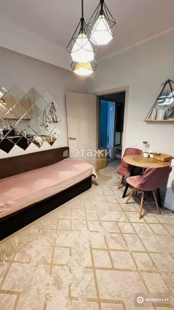 1-комнатная квартира, этаж 8 из 9, 40 м²