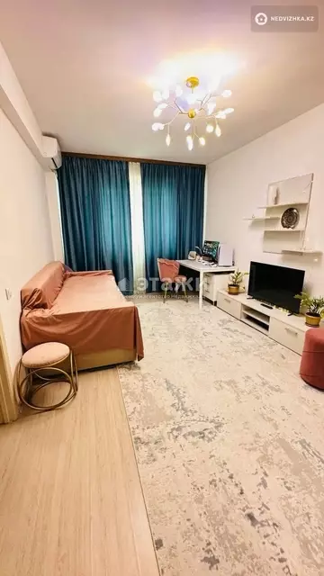 1-комнатная квартира, этаж 8 из 9, 40 м²