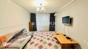 2-комнатная квартира, этаж 3 из 4, 44 м²
