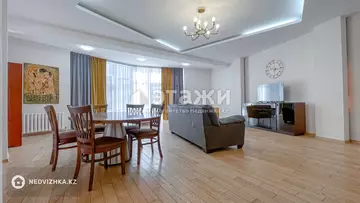 3-комнатная квартира, этаж 5 из 10, 130 м²