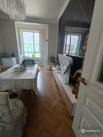 2-комнатная квартира, этаж 12 из 12, 69 м²