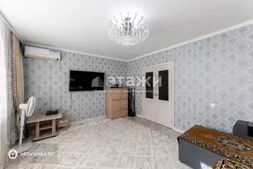 74 м², 3-комнатная квартира, этаж 4 из 5, 74 м², изображение - 2