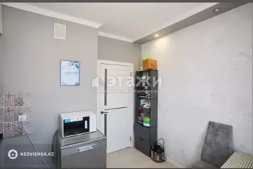 2-комнатная квартира, этаж 9 из 9, 56 м²