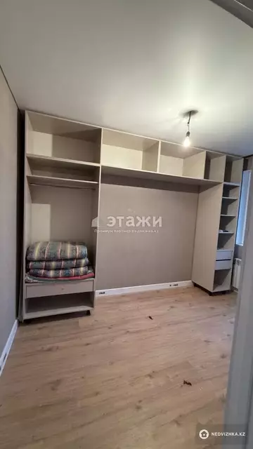 2-комнатная квартира, этаж 9 из 9, 37 м²