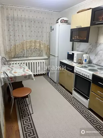 2-комнатная квартира, этаж 2 из 5, 54 м²