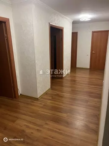 2-комнатная квартира, этаж 2 из 5, 54 м²