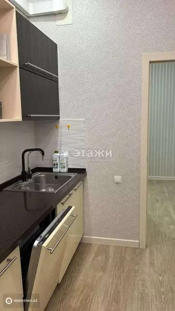 1-комнатная квартира, этаж 19 из 20, 55 м²