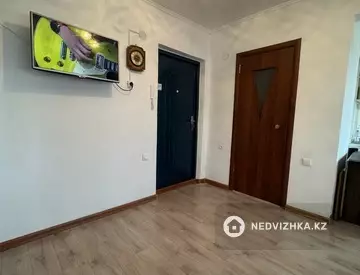 1-комнатная квартира, этаж 3 из 5, 35 м²