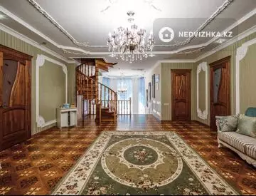 8-комнатный дом, 10 соток, 762 м², на длительный срок