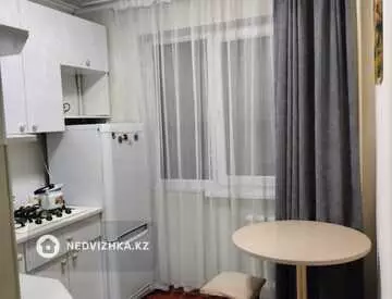 2-комнатная квартира, этаж 3 из 4, 45 м²