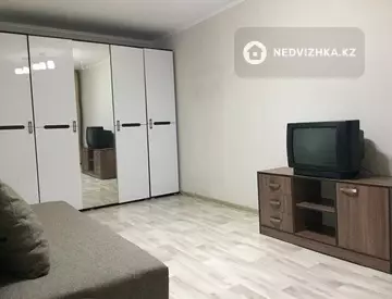 1-комнатная квартира, этаж 2 из 4, 33 м²