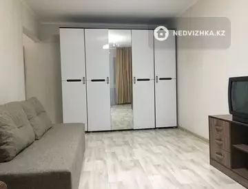 1-комнатная квартира, этаж 2 из 4, 33 м²