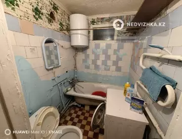 3-комнатная квартира, этаж 2 из 5, 60 м², на длительный срок