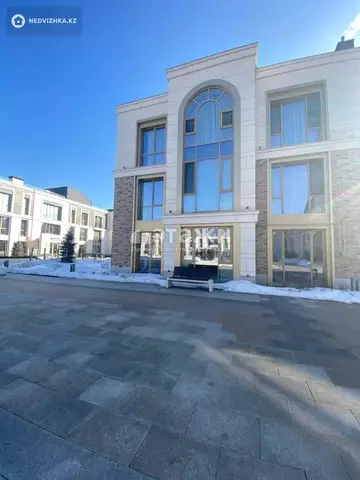 400 м², 8-комнатная квартира, этаж 1 из 3, 400 м², изображение - 7